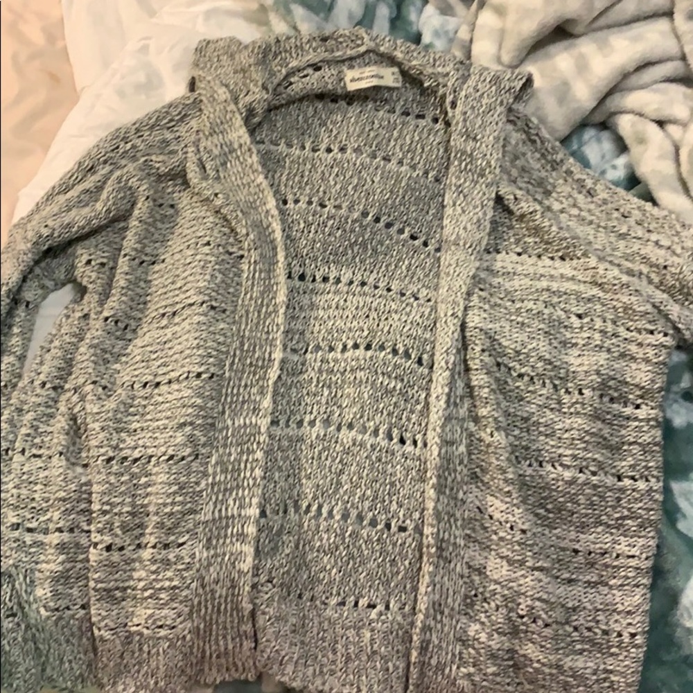 Abercrombie grey cardigan